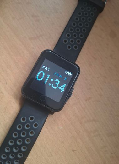 Q7 Smart Watch