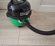 Henry Pet Vaccuum cleaner