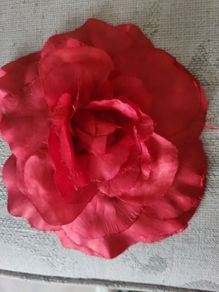 red flower on clip + pin