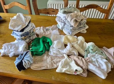 Baby clothes (newborn & 0-3months)