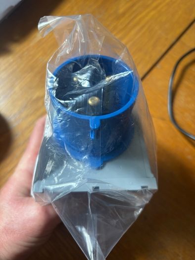 Industrial wall inlet plug  WO323 32A 2P+E 240V
