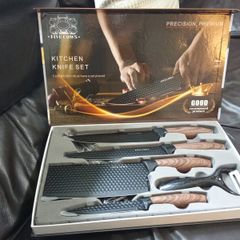 Kitchen knife set