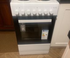 PowerPoint single cavity 50cm freestanding cooker with four ring hob
