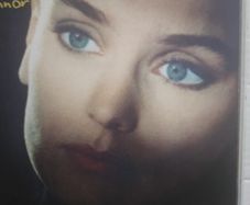 Sinead O'Connor- I Do Not Want What I Haven't Got.