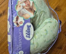 Feeding pillow