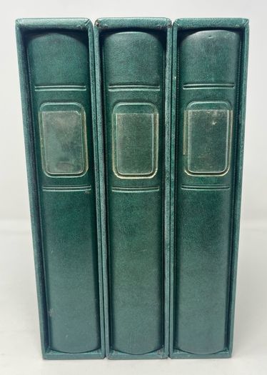 3 X LIndner 13-ring Gren padded ring binder made of high quality leatherette material with 15 pages suitable for postcards/ notes/ stock card. Album size 200 x 235 mm. Lindner Mufti-Collect. Pack of 10. No 1330 .1 pockets per side. (Stamp Accessories)