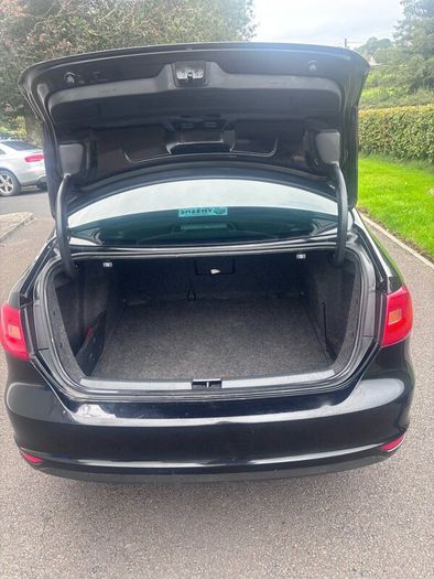 1.6 Volkswagen Jetta 2014