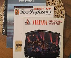 90's guitar books tab licks Nirvana Metallica Foo Fighters