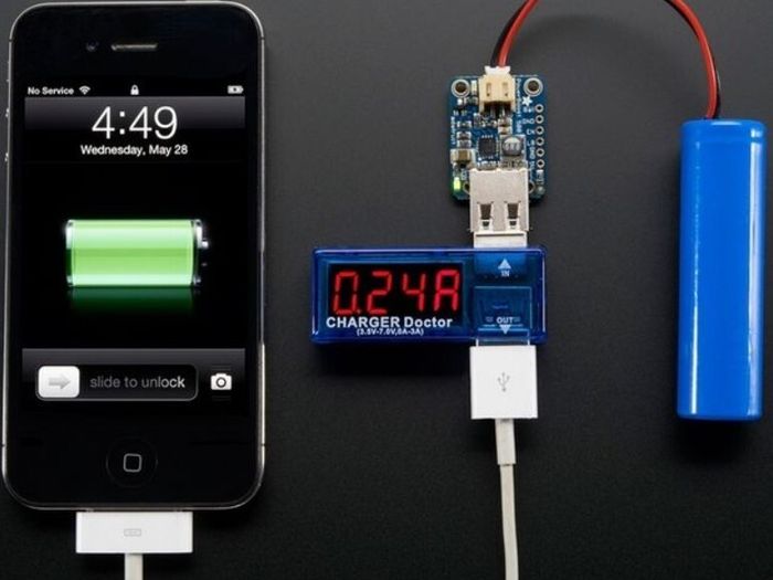 USB Charger Doctor - In-line Voltage and Current Meter