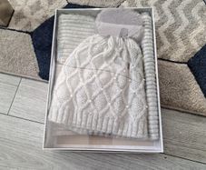 Hat and Scarf Set