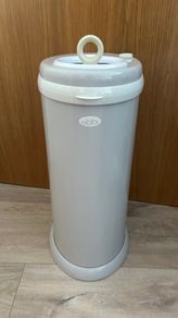 Odour trapped Stainless steel nappy disposal bin