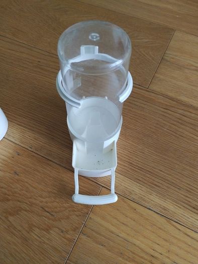 Poultry chick feeders or parrot budgie