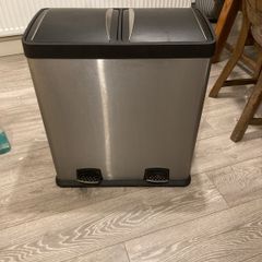 2 compartment 60 Litre Recycle Bin