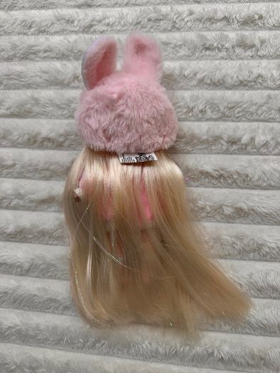 Na! Na! Na! Surprise Doll Aubrey Heart with Bunny Sweater Used Please see photos