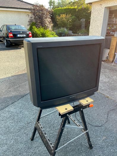 Sony Trinitron CRT Retro Gaming 4:3