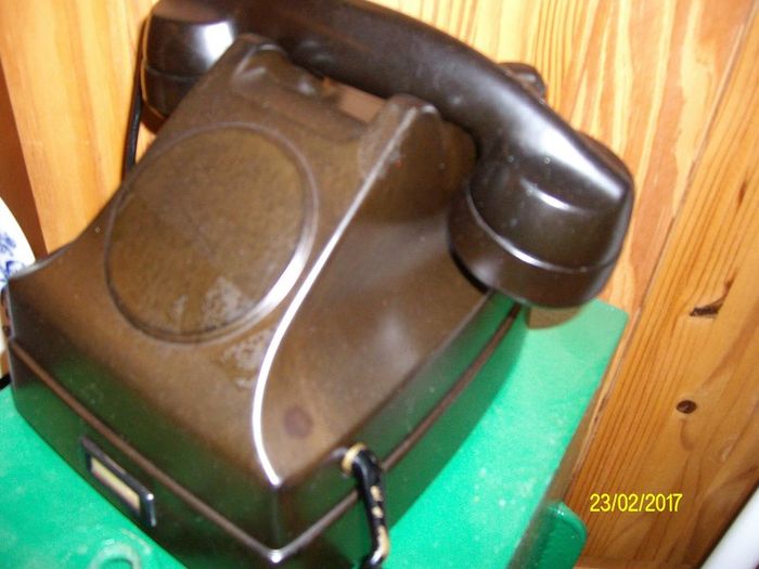 Old Wind Up Telephone