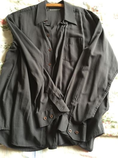 Shirt for men size large