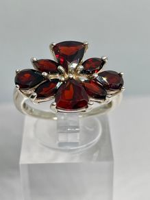Sterling Silver ring 925 with Garnet