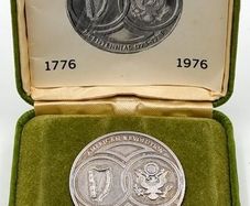 "The Irish in America" one ounce fine silver bicentennial commemoration medallion