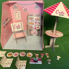 Barbie cafe