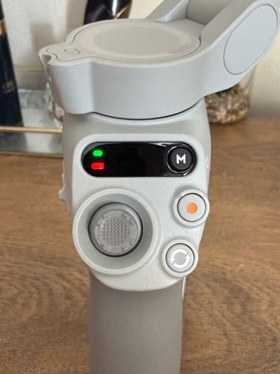 DJI Osmo Mobile SE Phone Gimbal