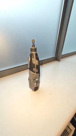 Dremel 8220