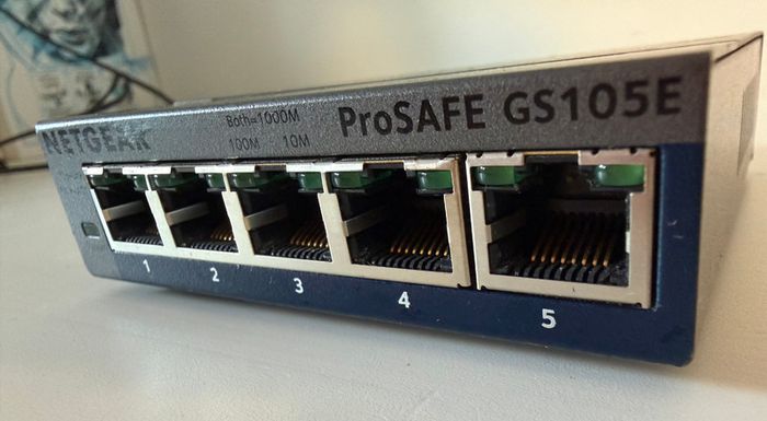 NETGEAR ProSAFE Plus 5-Port Gigabit Ethernet Switch