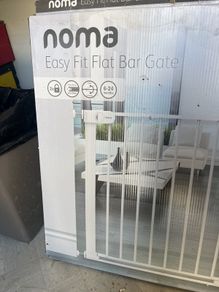 stair gate x2