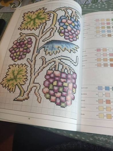 Classic Needlework : Create over Twenty Patterns from the Past