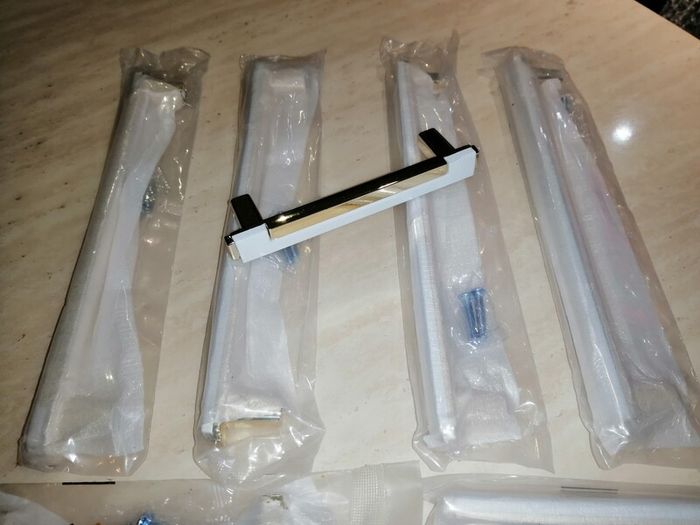 Set of Handles
