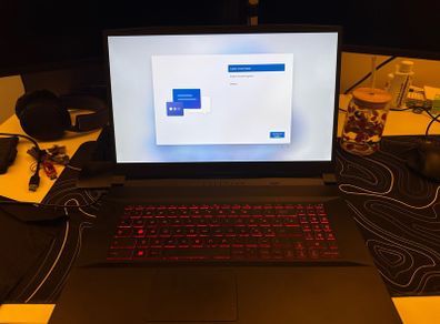 MSI katana GF76 + bag
