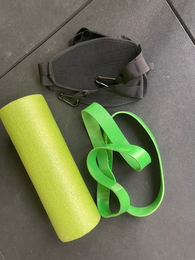 Ab straps (x2) resistance band and foam roller
