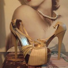 High Heels Size 8