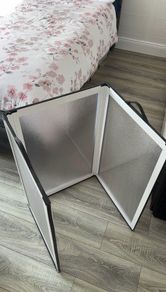 Half height shower doors