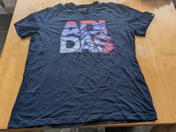 Selection of Adidas tshirts in large for sale