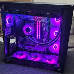 LianLi Dynamic 011 Ryzen 7 9800X3D Gaming PC