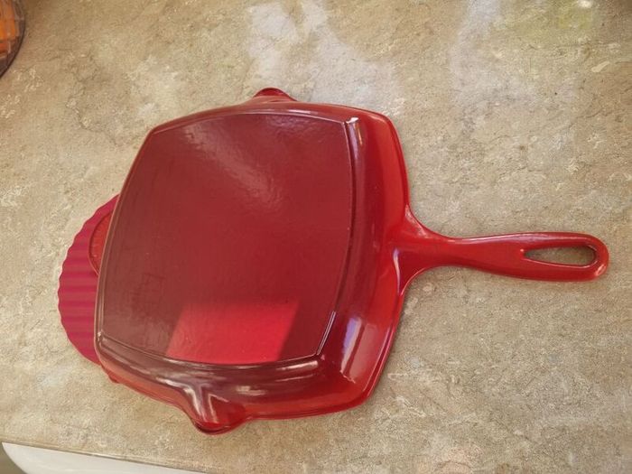Le Creuset Cast Iron Square Grillit 26cm