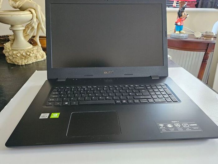 Acer Aspire 3 , Screen 17'