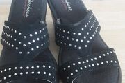 Wedge Shoes/Sketchers Memory Foam Wedge Slip-Ons ... Colour Black - Size: 4 UK - 37 EU