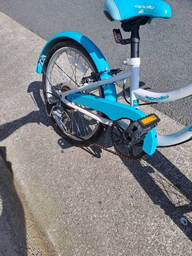 apollo girls bike
