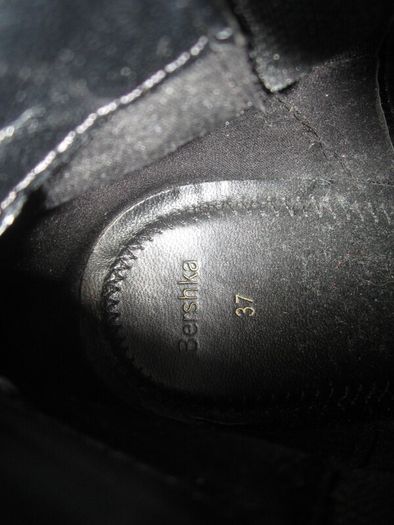 BERSHKA    black size 4