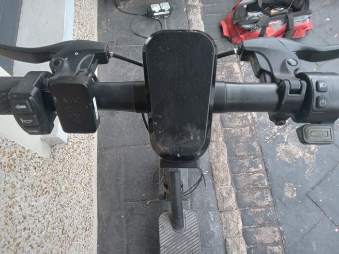 Loco electric scooter