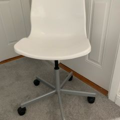 White chair on wheels