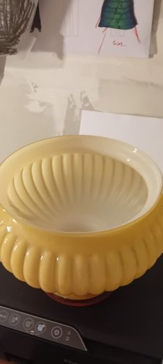 Early 20th Century Vasrline Glass Terrine