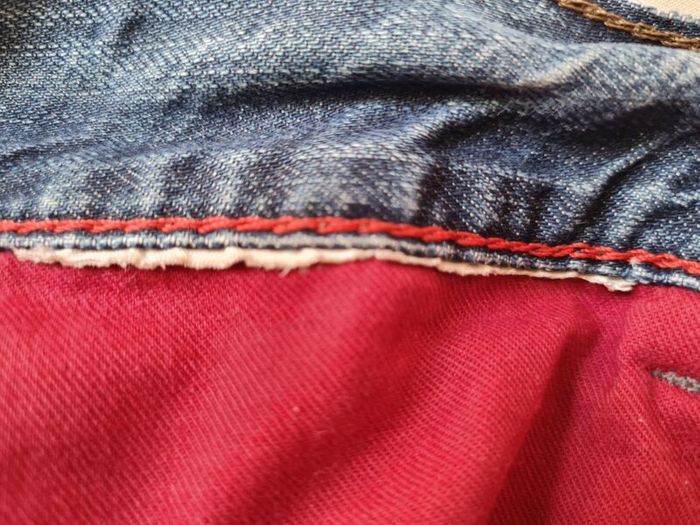 Tommy hilfiger rogar regular Size 32/32 button fly in good condition