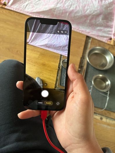 iPhone 14 midnight blue