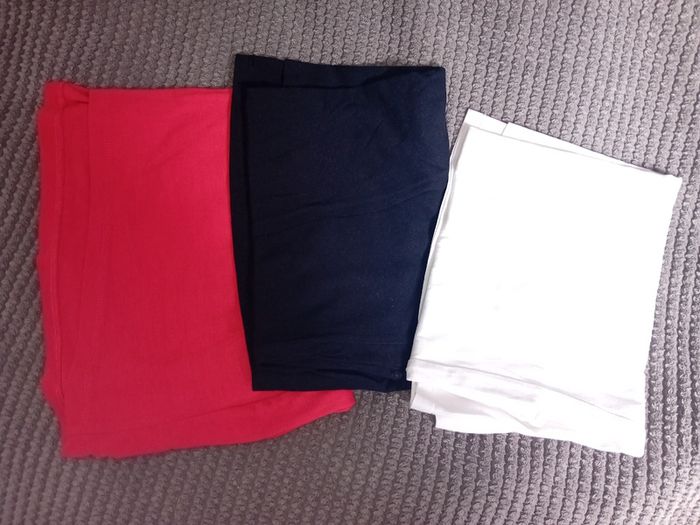 Maternity clothes bundle (25 pieces)