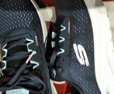 Sketchers ladies trainers
