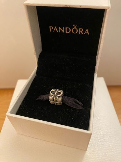 Pandora silver gift box