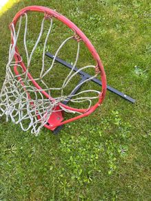 Basketball hoop